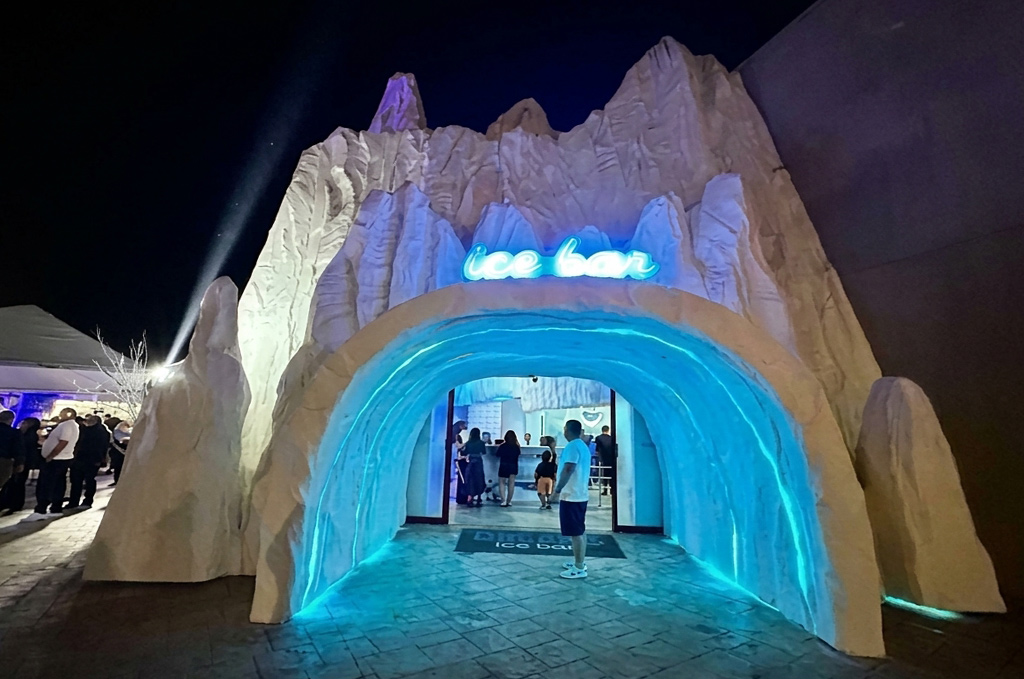 dreams-ice-bar_04export